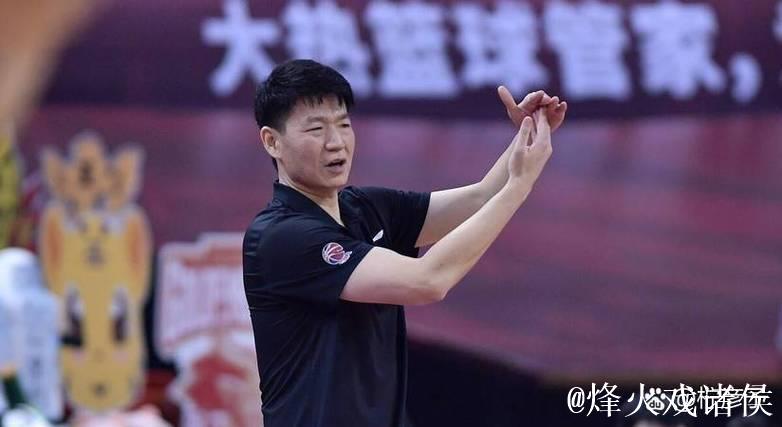 邱彪谈张庆鹏:我们都属于年轻教练,大家都是相互学习 邱彪谈张庆鹏:我们都属于年轻教练,大家都是相互学习